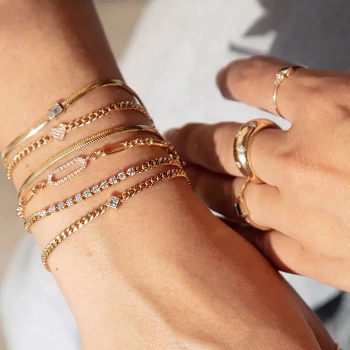 Golden Glamour: Exclusive Deals on Gold Bracelets